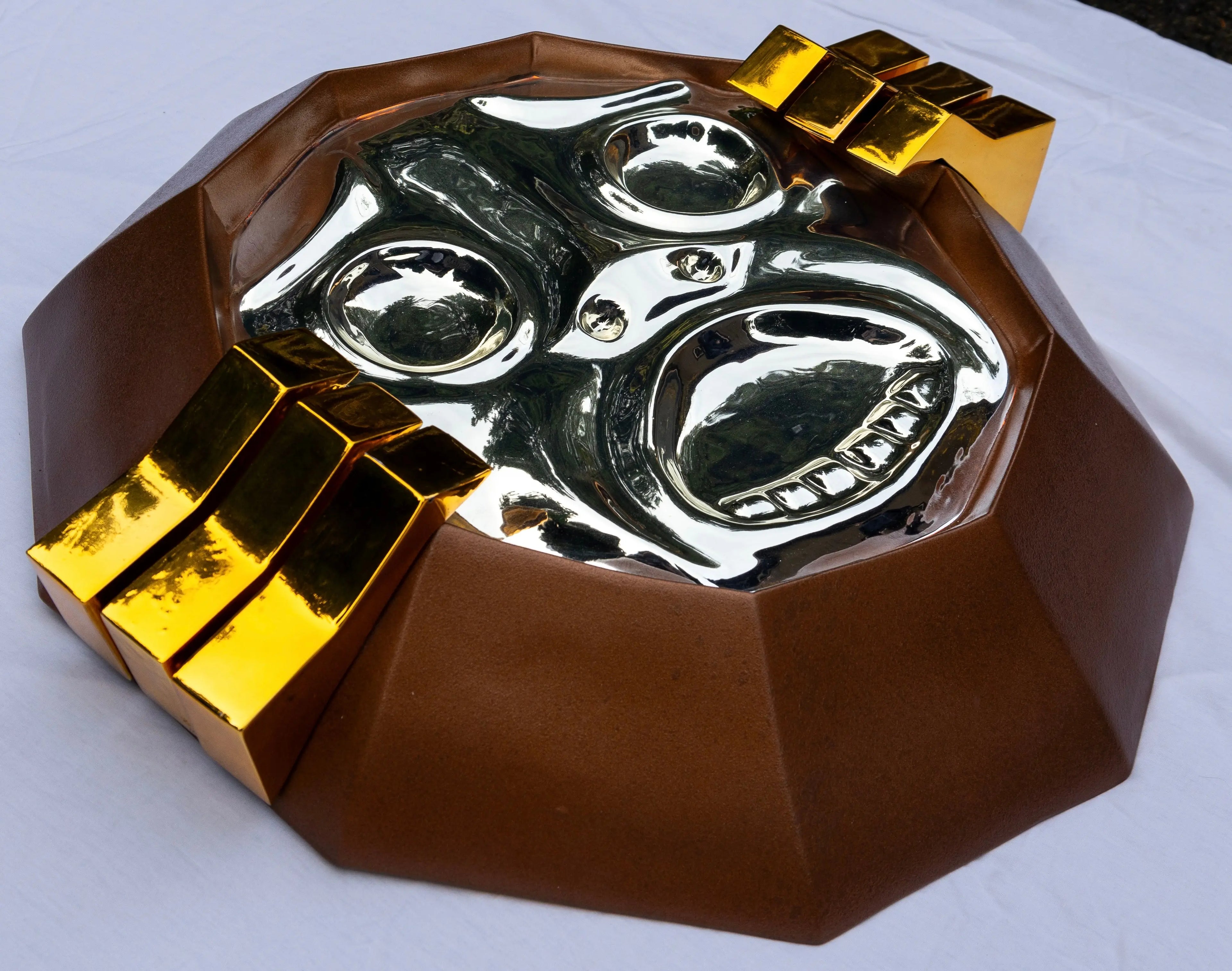Mirror Shield // Majora's Mask - The Legend of Zelda Cosplay Replica Prop (Pre Order) - Legend of Zanon