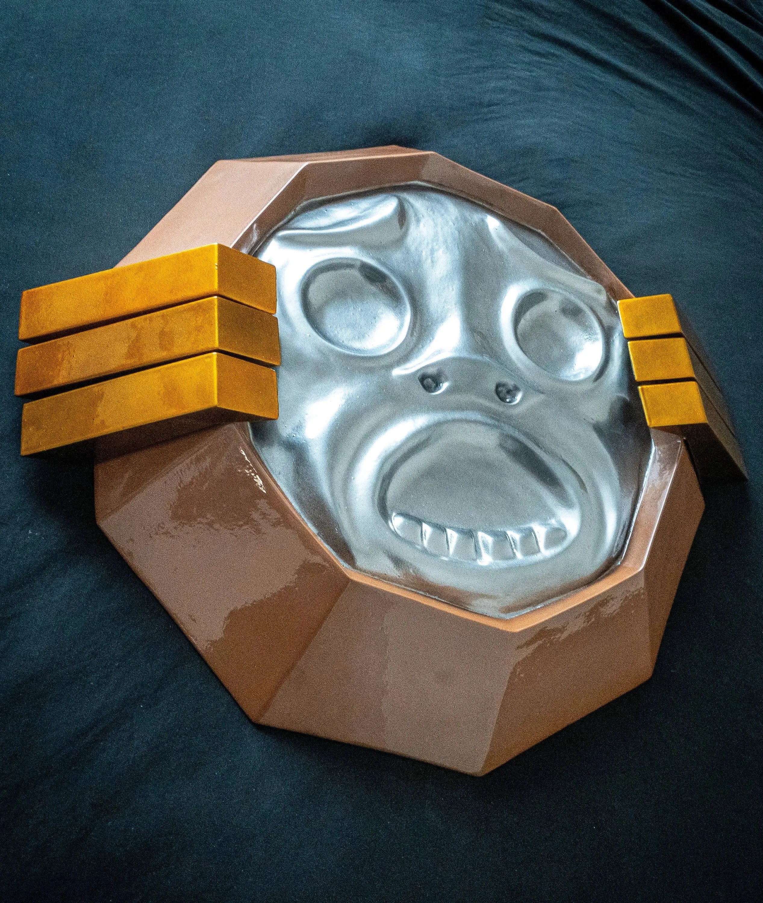 Mirror Shield // Majora's Mask - The Legend of Zelda Cosplay Replica Prop